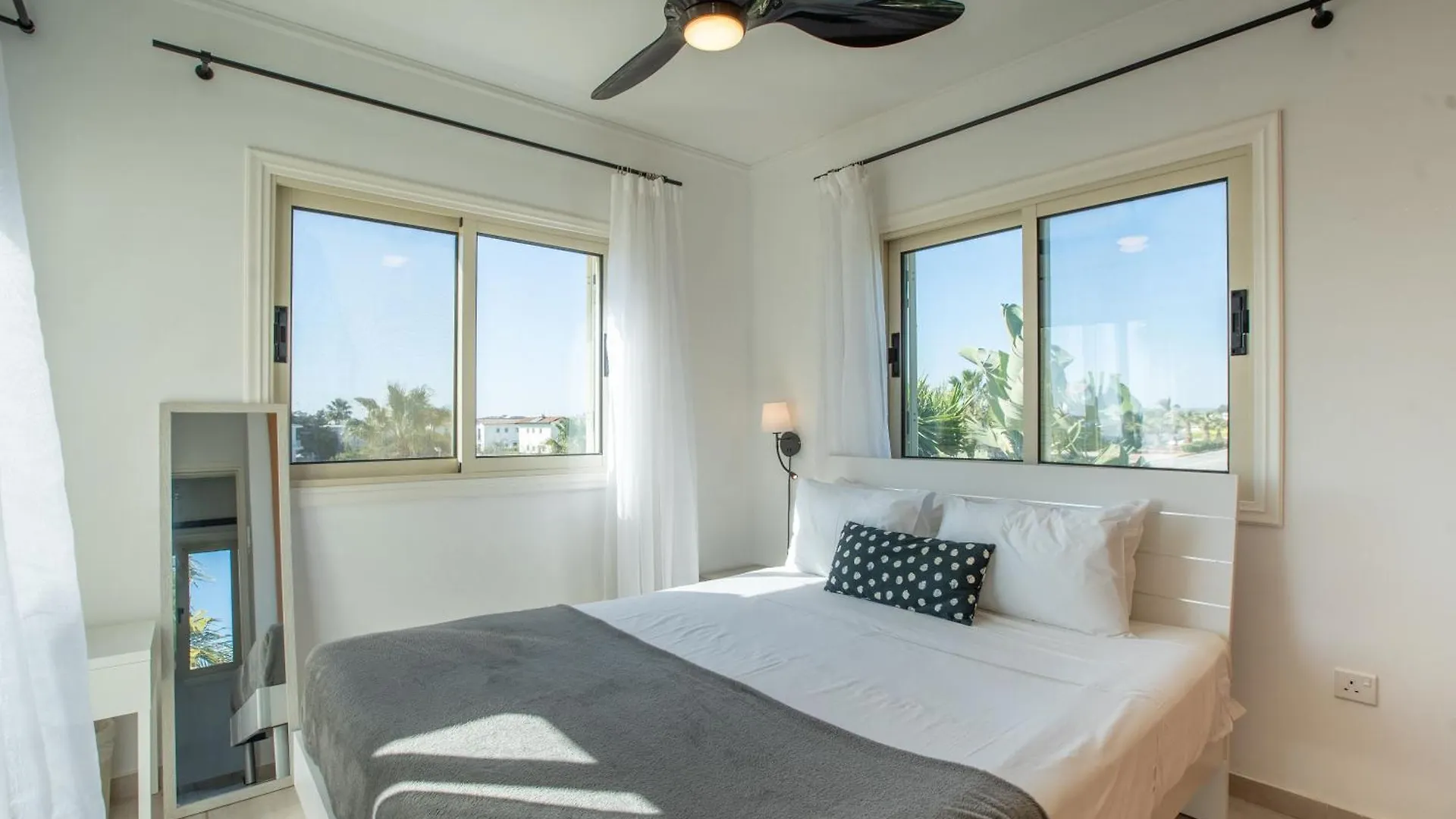 Phaedrus Living: Luxury Villa Oceania Ayia Napa